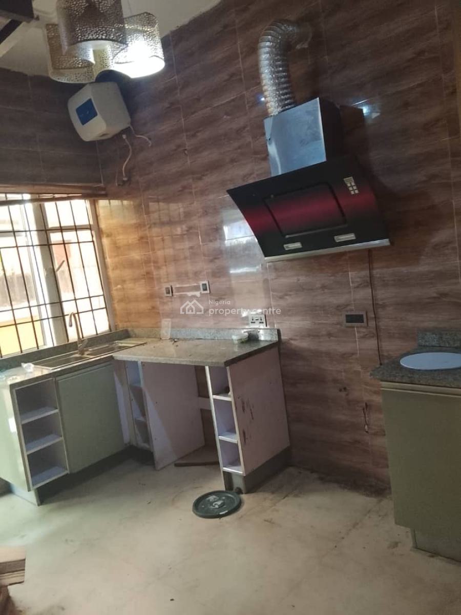 Neat 4 Bedroom Semi Detached Duplex + Bq, Ologolo, Lekki, Lagos, Semi-detached Duplex for Rent
