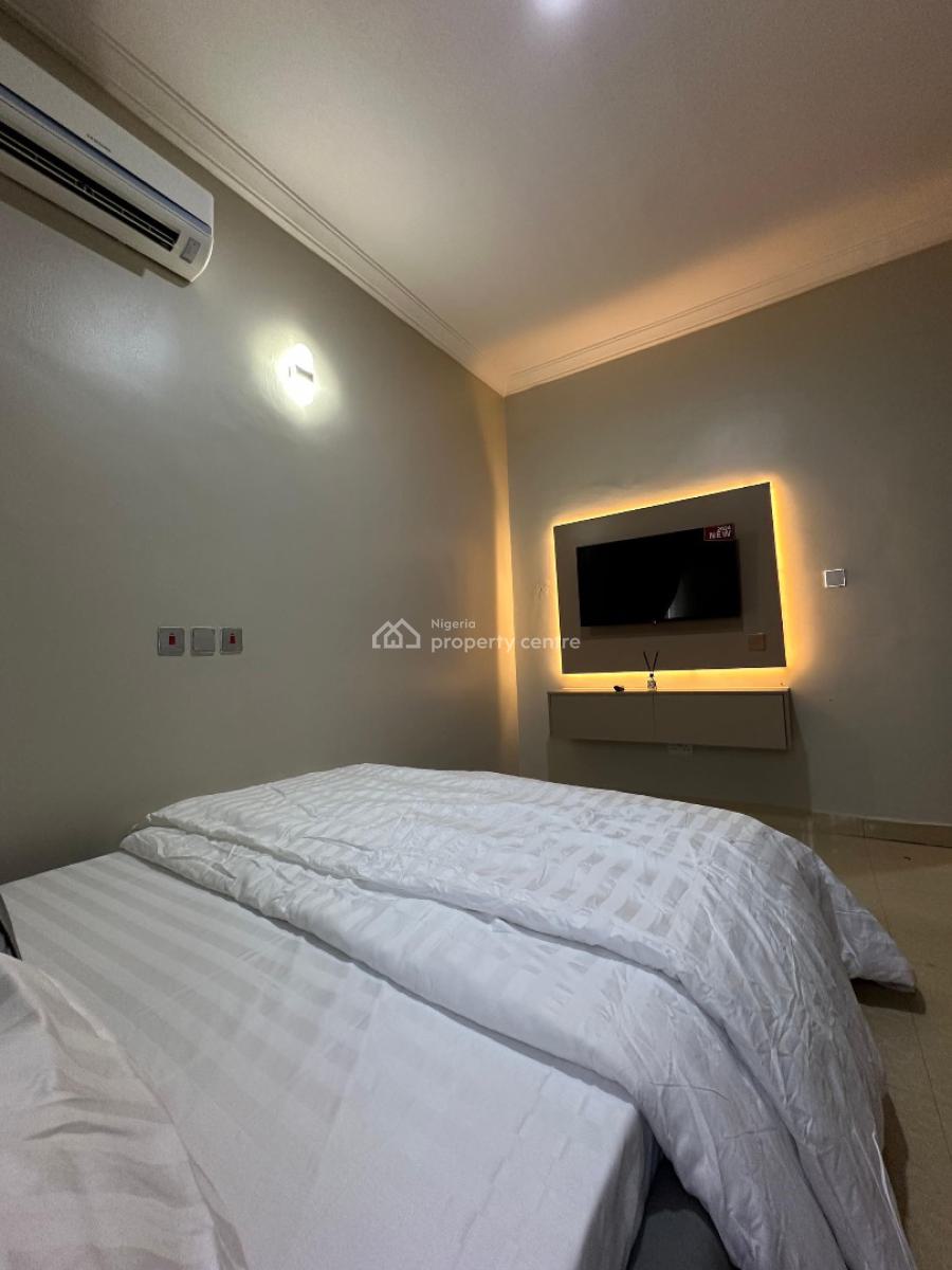 Luxury Smart 3 Bedroom Furnished & Service Apartment, Guzape District, Abuja, Flat / Apartment Short Let