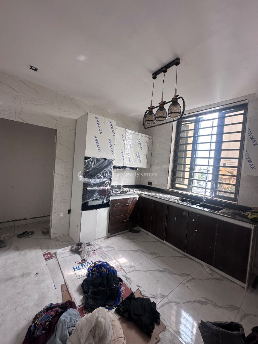 3 Bedroom Apartment + Bq, Lekki Phase 1, Lekki, Lagos, Flat / Apartment for Rent