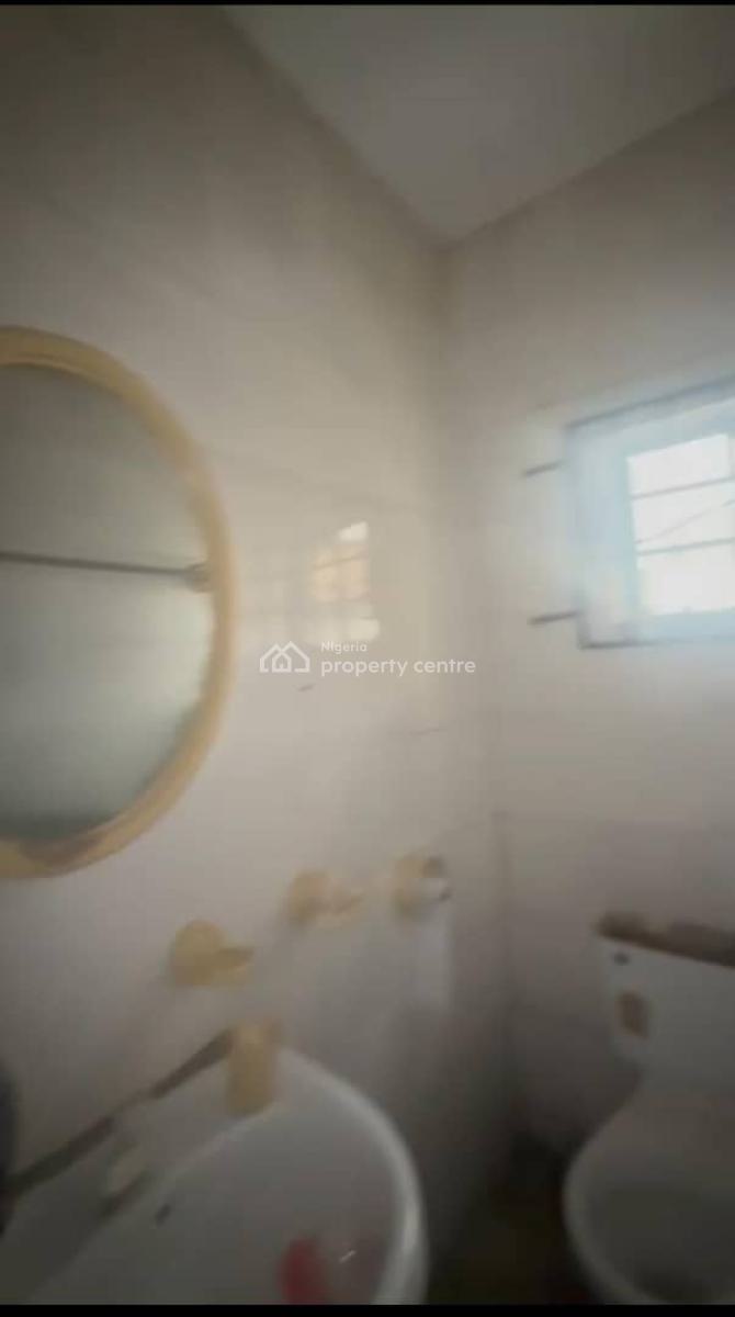 Lovely 3 Bedroom Flat, Aderibigbe Street Off Kilo, Surulere, Lagos, Flat / Apartment for Rent