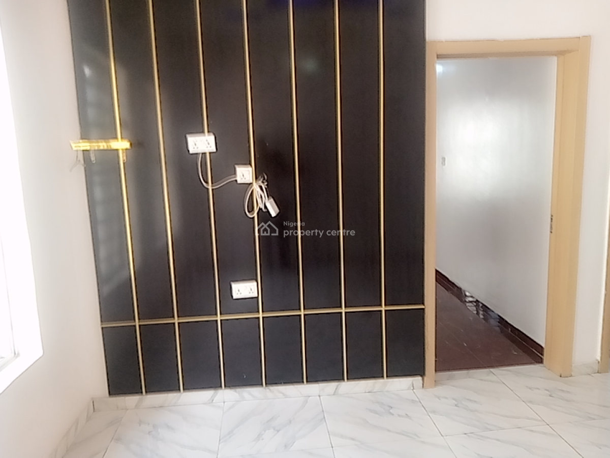 a Neatly and Massively Built 4 Bedroom Semi Detached Duplex and a Bq, Osapa, Lekki, Lagos, Semi-detached Duplex for Rent