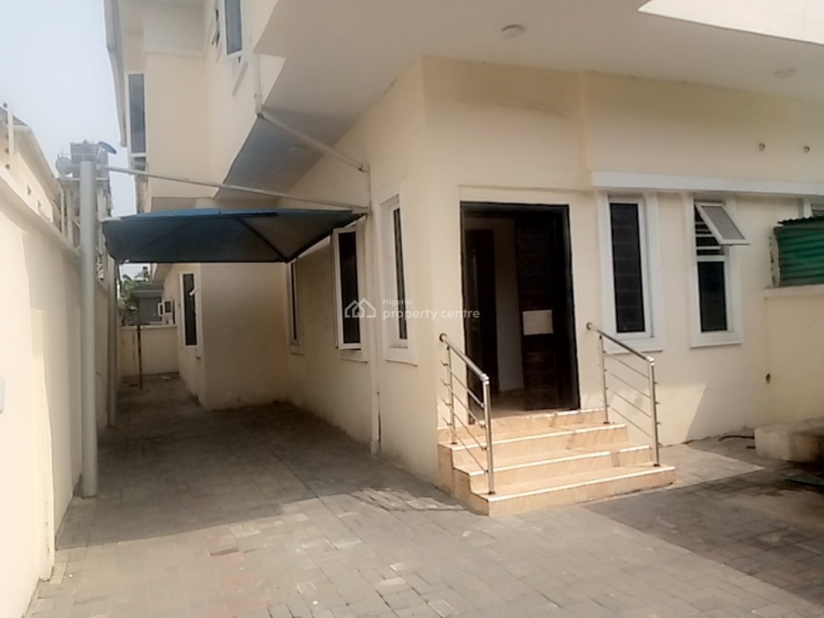 a Neatly and Massively Built 4 Bedroom Semi Detached Duplex and a Bq, Osapa, Lekki, Lagos, Semi-detached Duplex for Rent