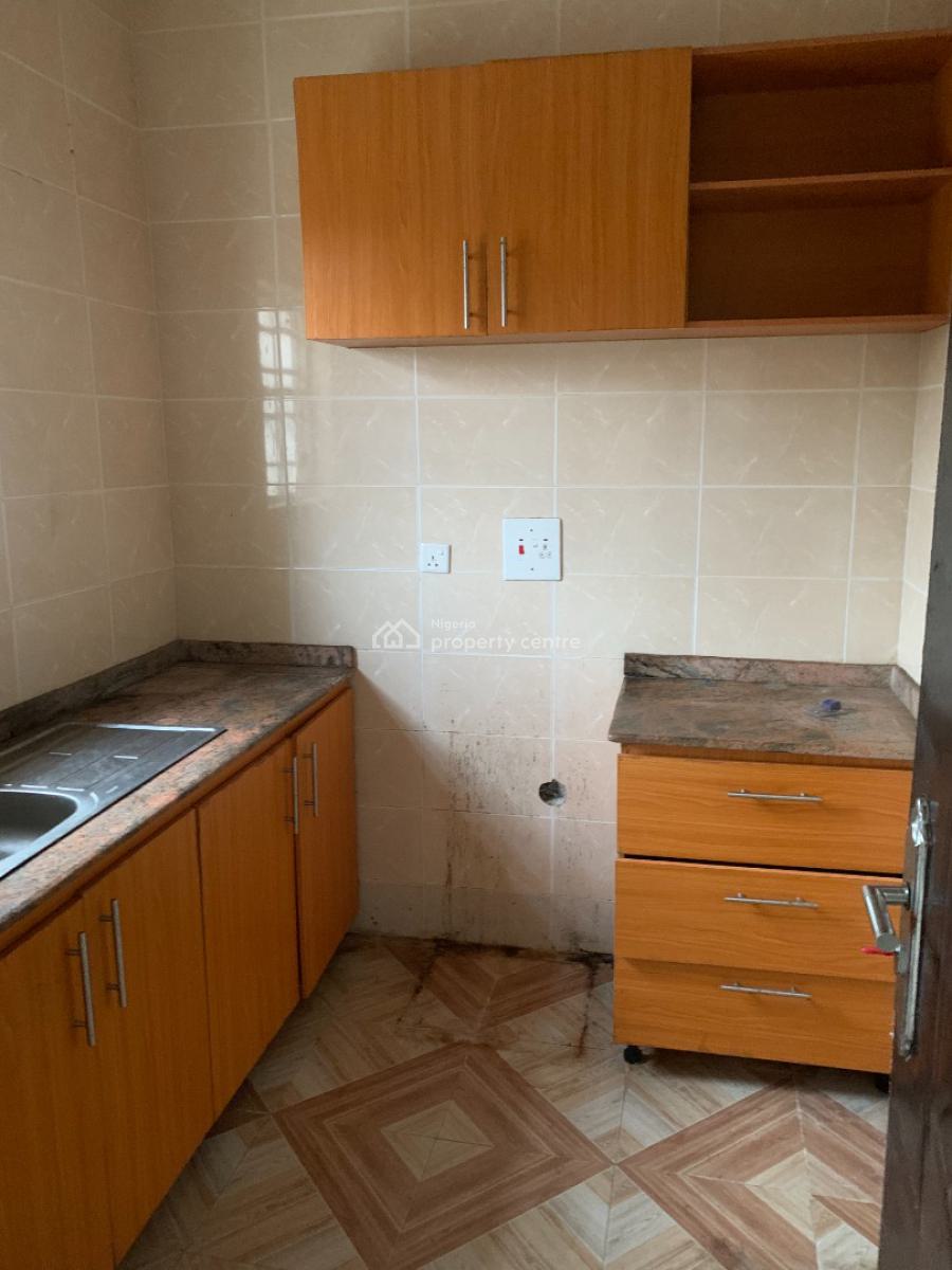 Clean Mini Flat with Pop, Guest Toilet, Abijo, Victory Villa Estate, Ajah, Lagos, Mini Flat (room and Parlour) for Rent