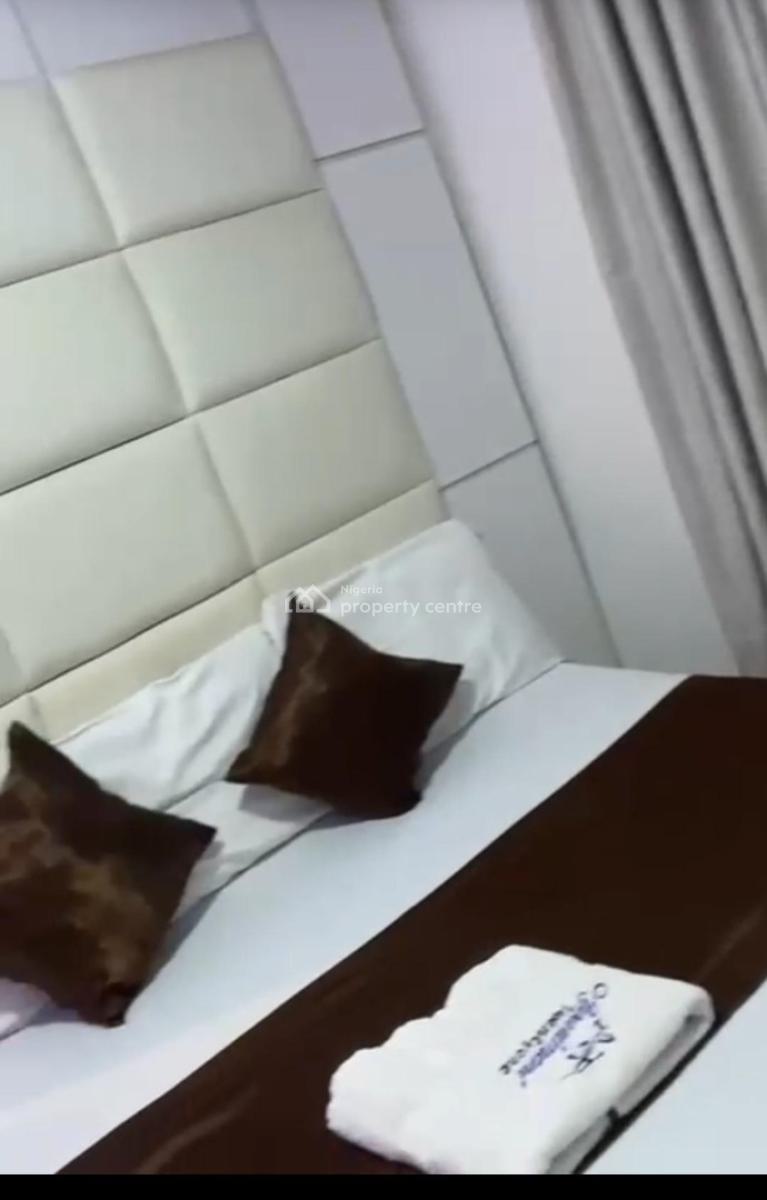 a 9 Bedroom Service Apartment for Lease in Gwarimpa, 3rd Avenue, Gwarinpa, Abuja, Hotel / Guest House for Rent