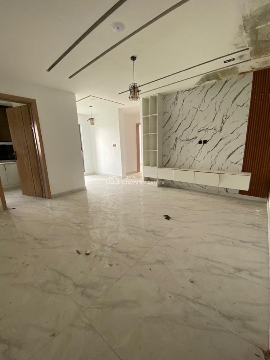 Luxurious 2 Bedroom Apartment with Pool, Lekki Phase 1, Lekki, Lagos, Flat / Apartment for Sale