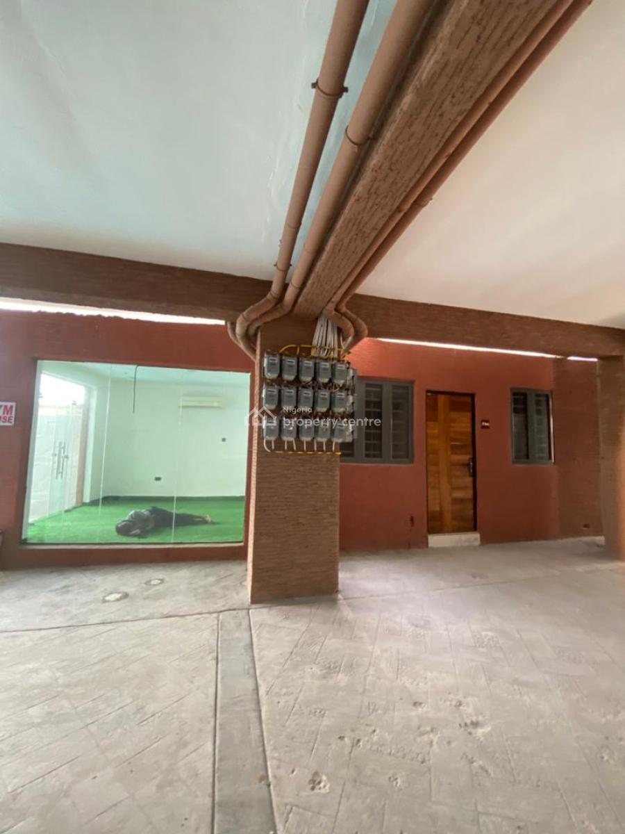 Luxurious 2 Bedroom Apartment with Pool, Lekki Phase 1, Lekki, Lagos, Flat / Apartment for Sale