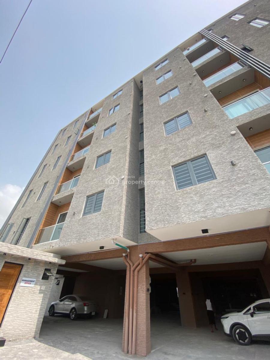 Luxurious 2 Bedroom Apartment with Pool, Lekki Phase 1, Lekki, Lagos, Flat / Apartment for Sale
