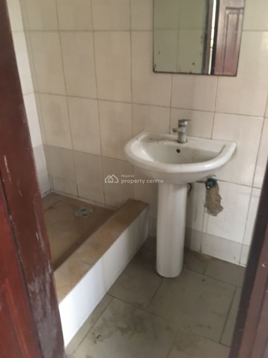 2 Bedroom Apartment, Off Emmanuel Abimbola Cole Street, Lekki Phase 1, Lekki, Lagos, Flat / Apartment for Rent