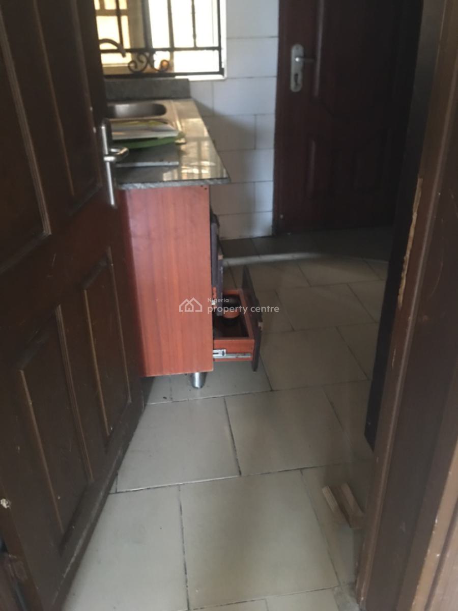 2 Bedroom Apartment, Off Emmanuel Abimbola Cole Street, Lekki Phase 1, Lekki, Lagos, Flat / Apartment for Rent