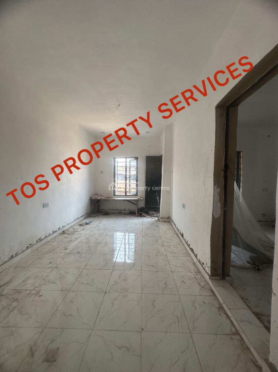Spacious Miniflat + 2 Toilets, Yaba, Yaba, Lagos, Mini Flat (room and Parlour) for Rent