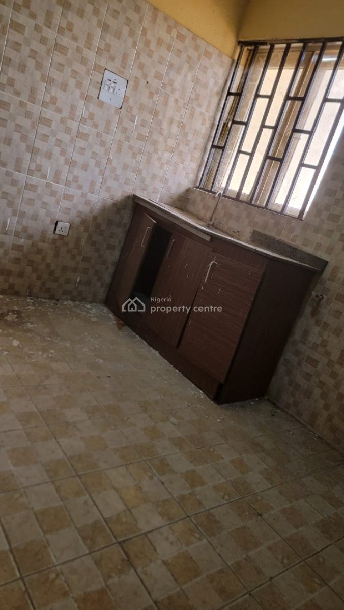 Nice Two(2) Bedroom in a Good Location of Lugbe Fha, Airport Road Abuj, Lugbe Fha 1, Lugbe District Airport Road Abuja, Lugbe District, Abuja, Flat / Apartment for Rent