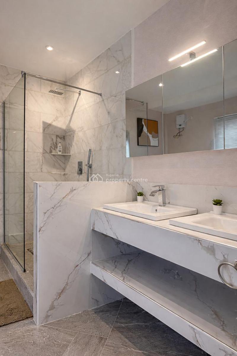 Luxury 4-bedroom Maisonette with Fully-equipped Gym, Pleasant Stay, Ensuite Rooms, Lekki Phase 1, Lekki, Lagos, Flat / Apartment Short Let