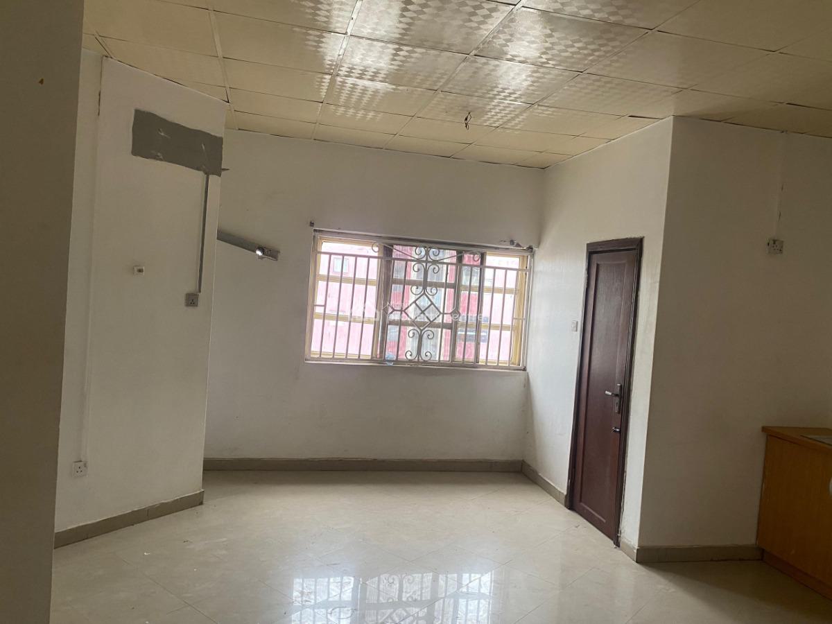 Standard Studio Apartment, Off Admiralty Road, Lekki Phase 1, Lekki, Lagos, Self Contain (single Rooms) for Rent