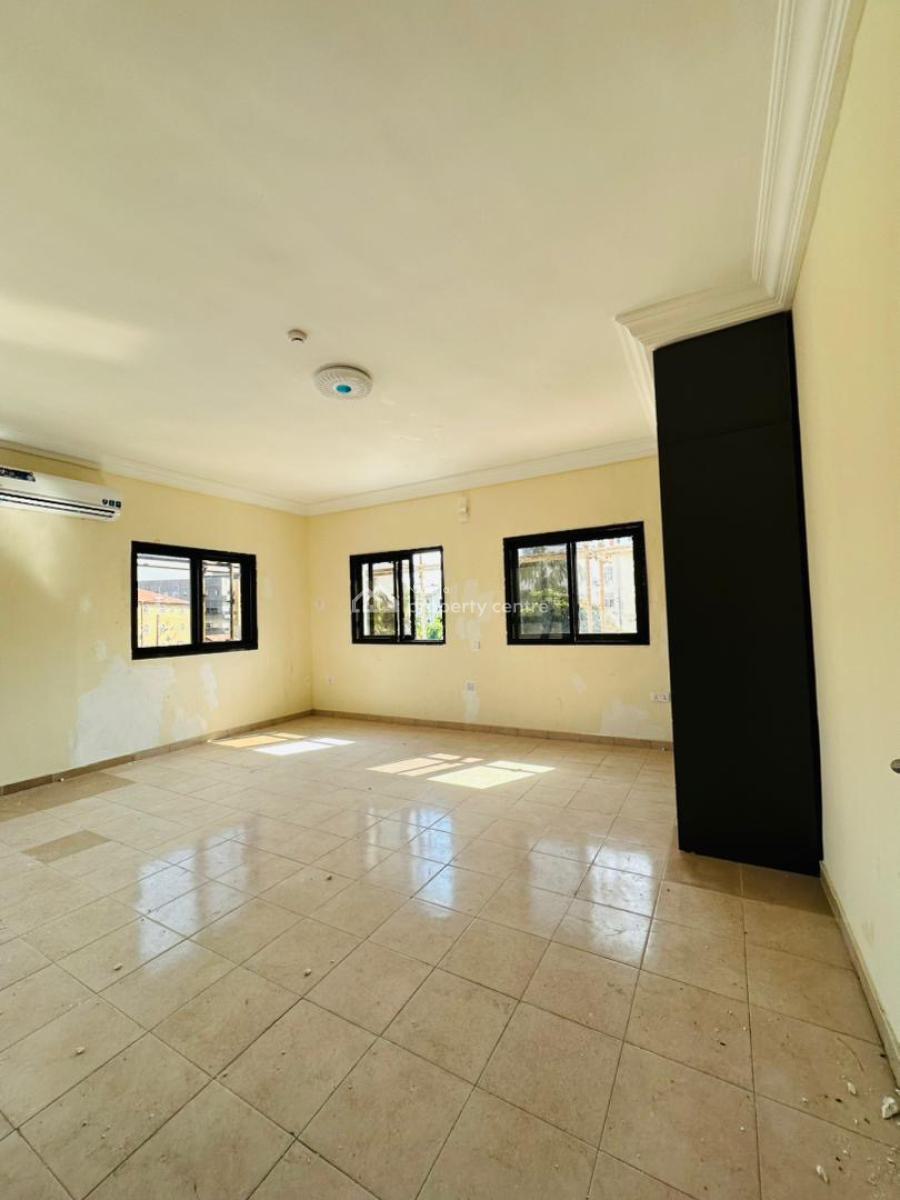 Lovely Spacious 3-bedroom Apartment with a Room Bq in a Serviced Build, Phase 1, Lekki, Lagos, Flat / Apartment for Rent