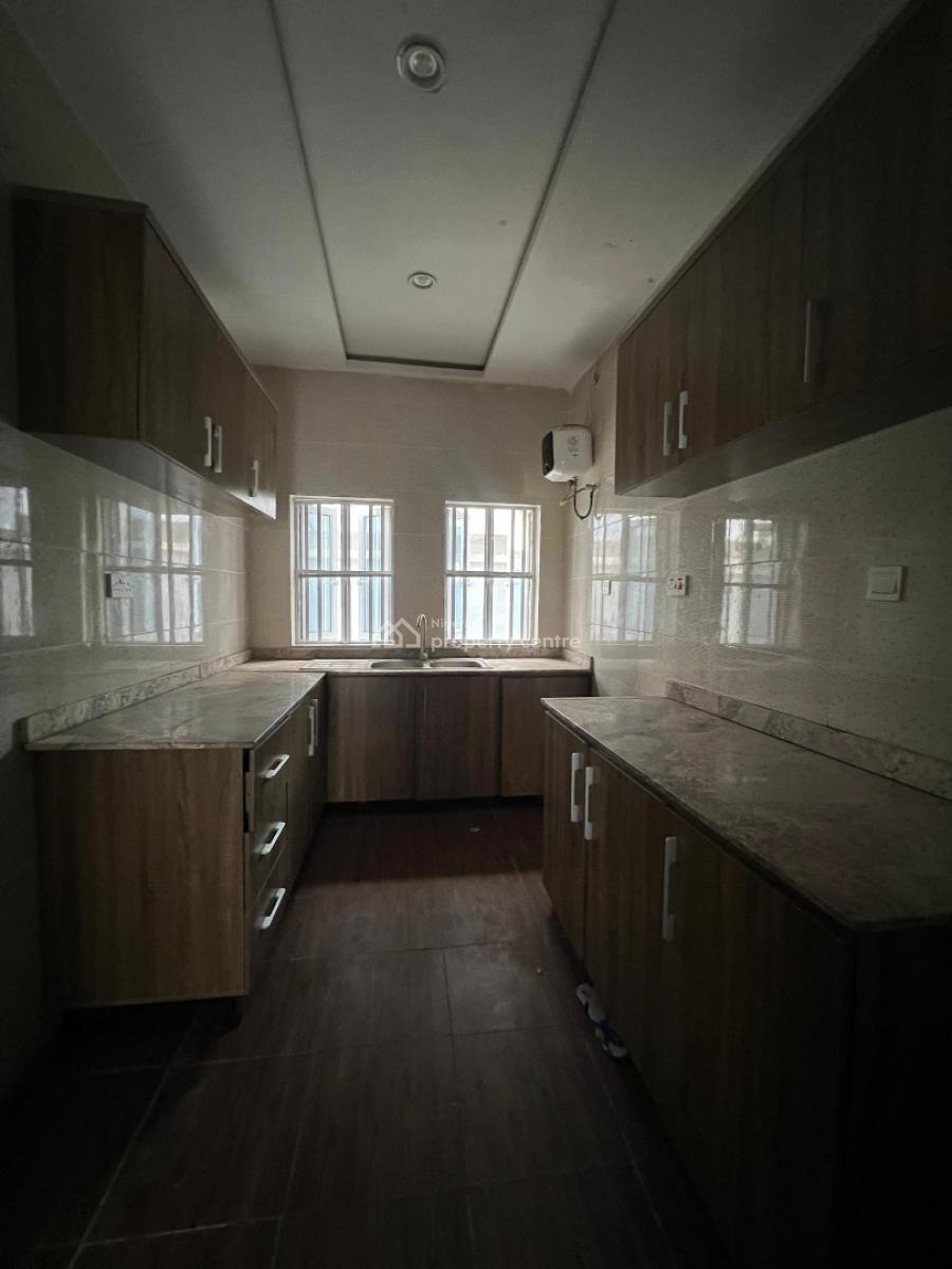 Lovely 3 Bedroom Apartment on a Ground Floor in a Secure Estate, Ikate, Lekki, Lagos, Flat / Apartment for Rent