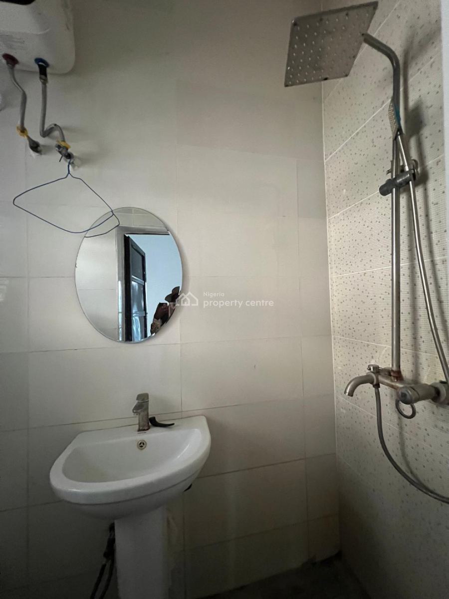 Lovely 3 Bedroom Apartment on a Ground Floor in a Secure Estate, Ikate, Lekki, Lagos, Flat / Apartment for Rent