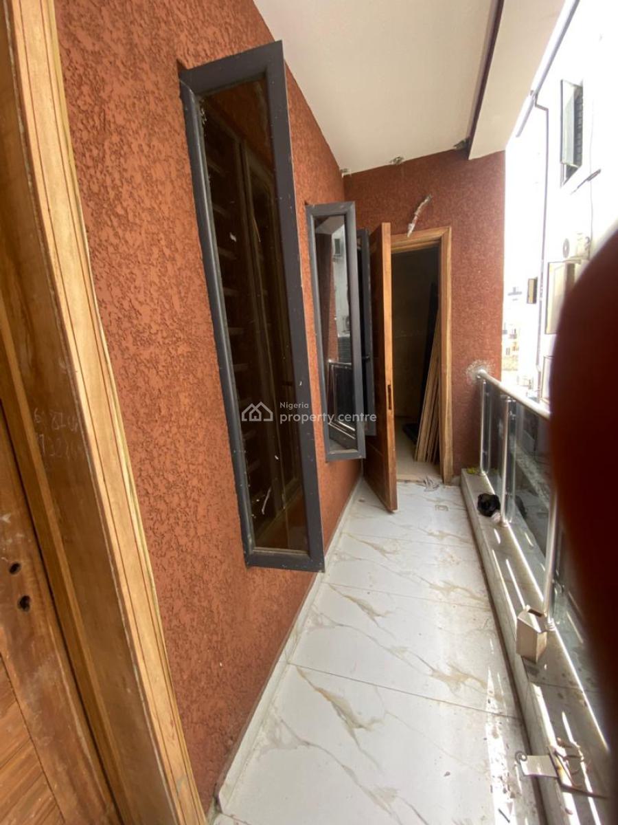 Luxurious 3 Bedroom Apartment, Lekki Phase 1, Lekki, Lagos, Flat / Apartment for Sale