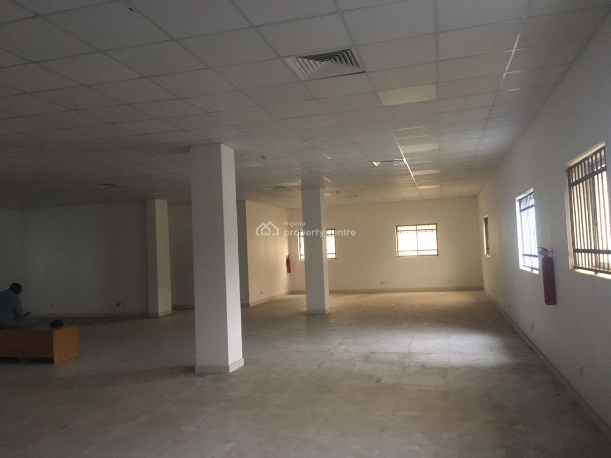 500sqm Open Plan Space with Inbuilt Toilet, Ipakodo Ogolonto Road, Ebute, Ikorodu, Lagos, Office Space for Rent
