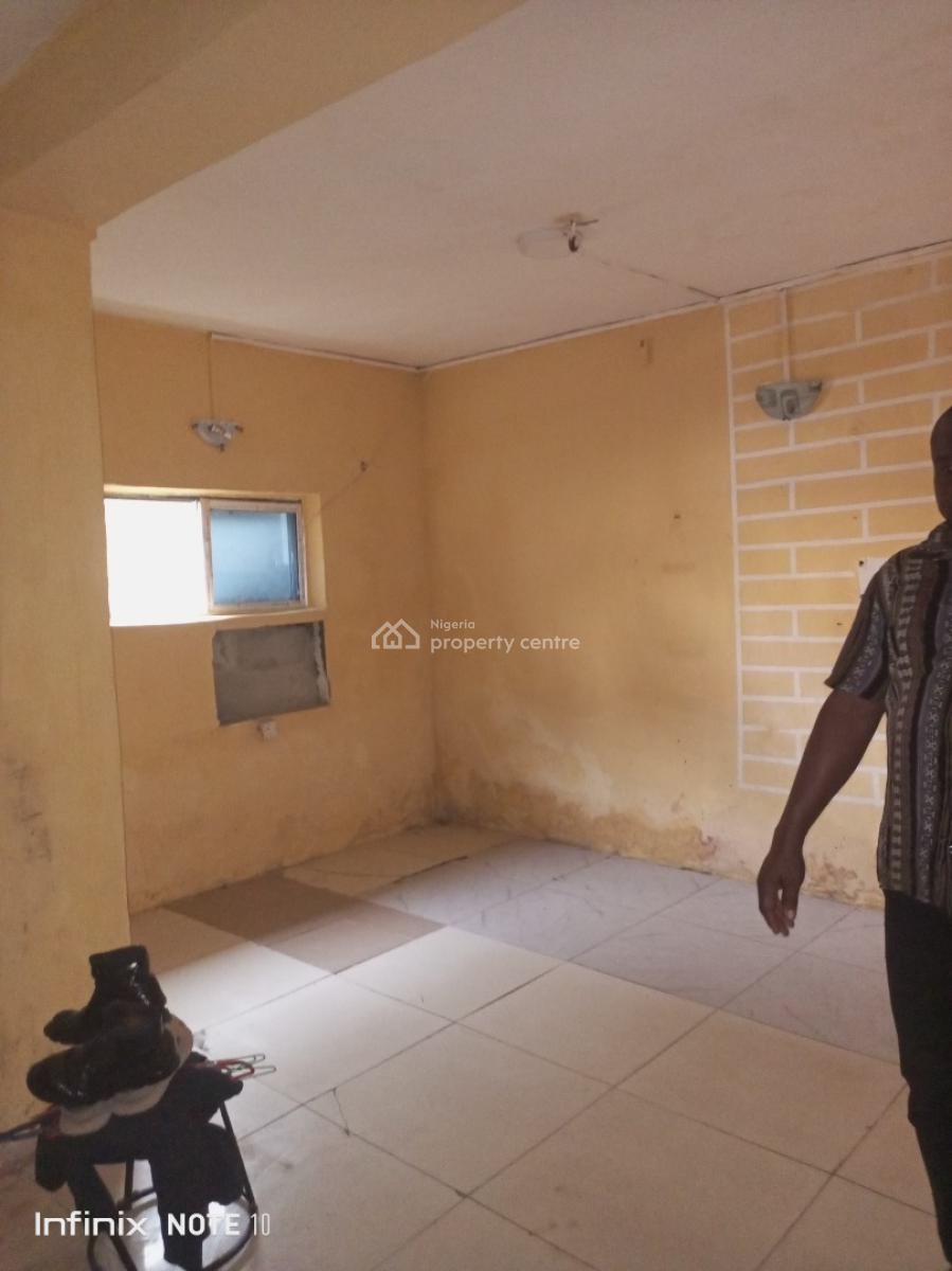 Large Selfcon, Off Alfa Beach Road, Igbo Efon, Lekki, Lagos, Self Contain (single Rooms) for Rent