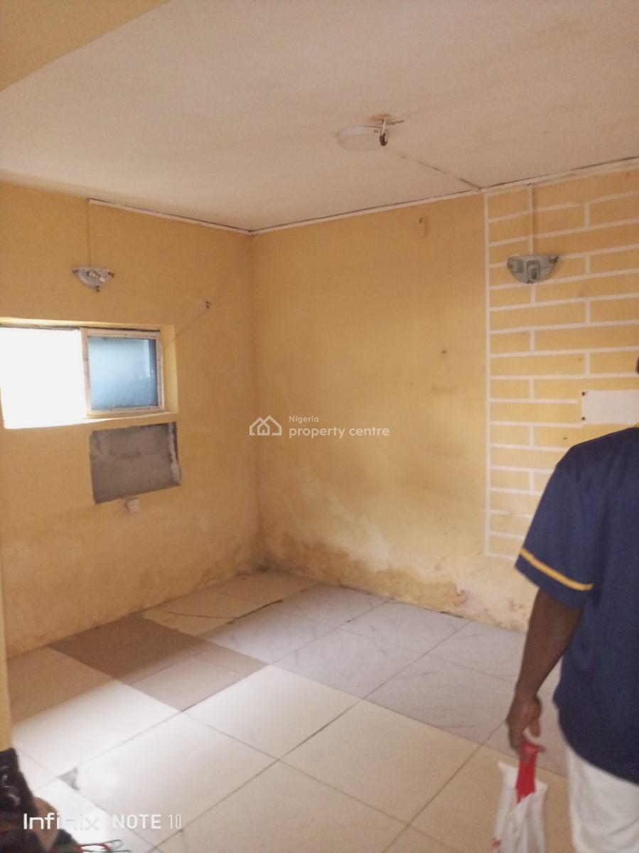 Large Selfcon, Off Alfa Beach Road, Igbo Efon, Lekki, Lagos, Self Contain (single Rooms) for Rent