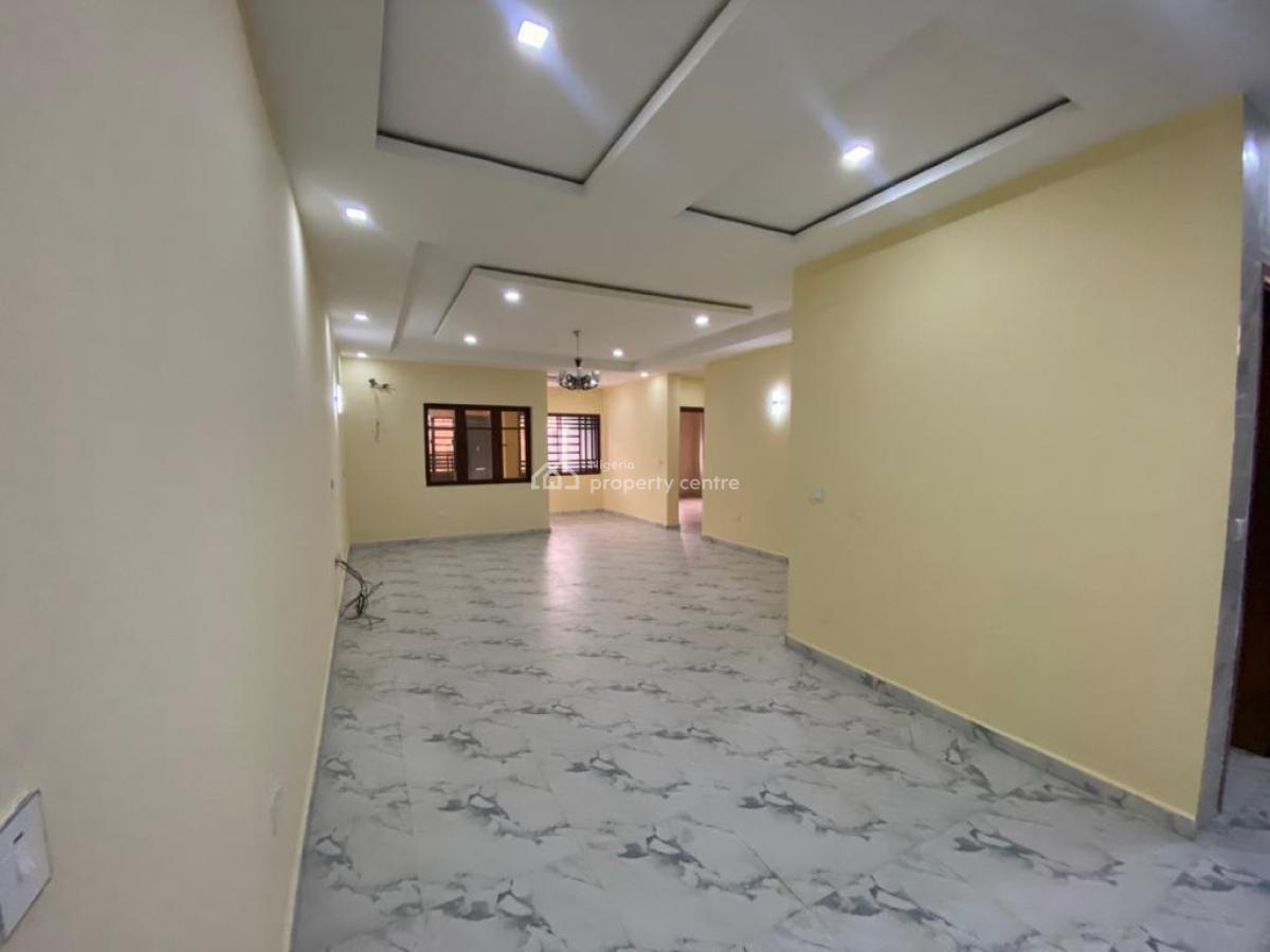Three Bedroom Apartment, Lekki Phase 1, Lekki, Lagos, Flat / Apartment for Rent