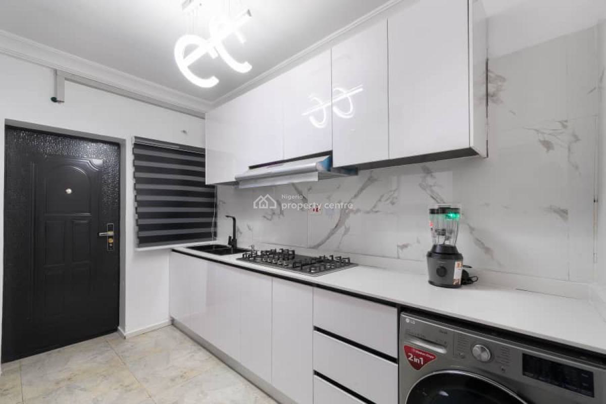 Fully Furnished 3 Bedroom Apartment with Swimming Pool and Gym, Lekki Phase 1, Lekki, Lagos, Flat / Apartment for Rent