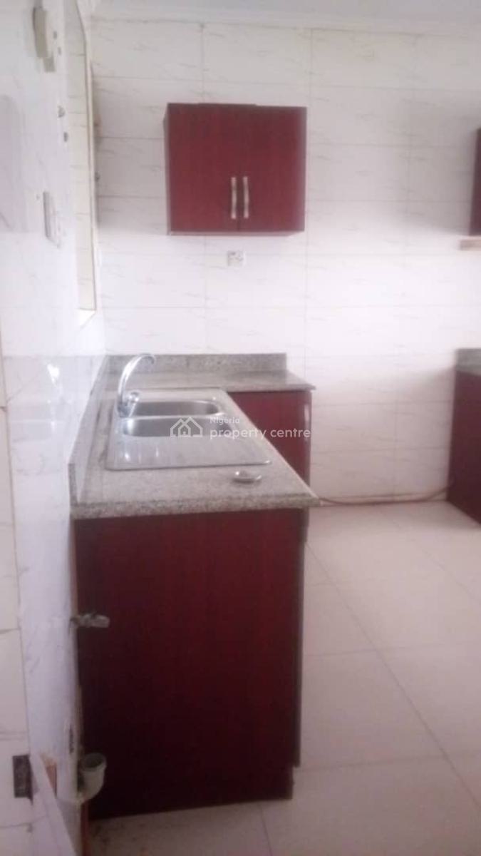 an Expatriate Taste 3 Bedroom Pent Floor, Cromwell Estate Chevron, Lekki, Lagos, Flat / Apartment for Rent