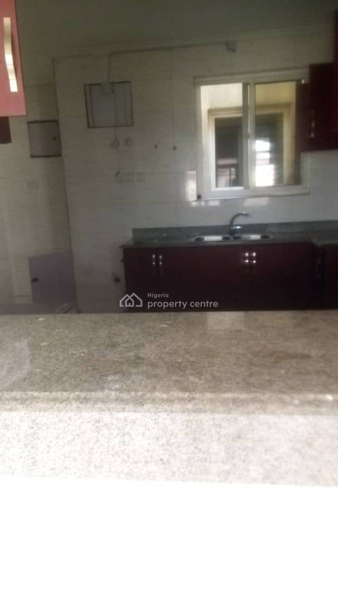 an Expatriate Taste 3 Bedroom Pent Floor, Cromwell Estate Chevron, Lekki, Lagos, Flat / Apartment for Rent