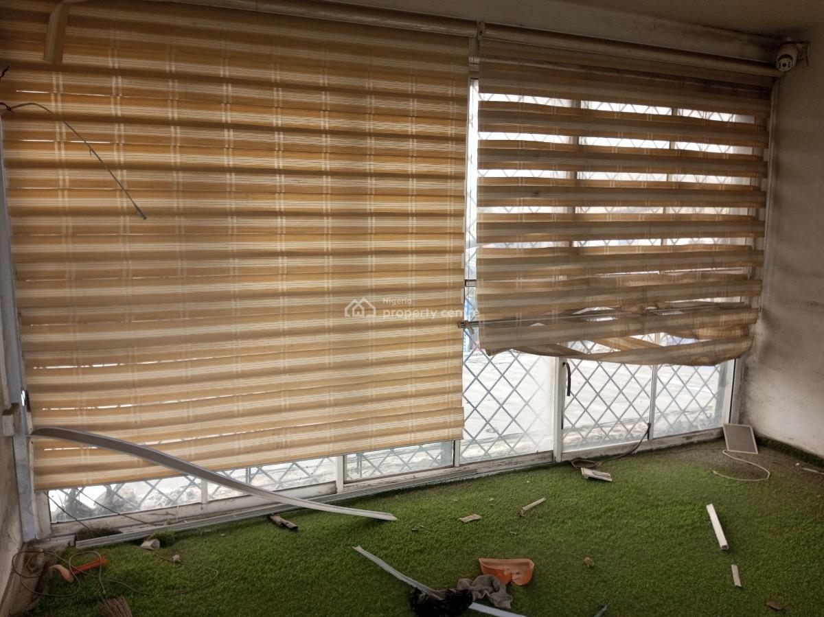 Glass Shop Upstairs in a Complex Busy Environment, Lekki, Lagos, Shop for Rent