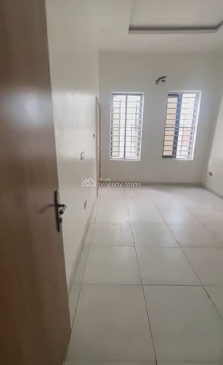 Standard Upstairs Bedroom Inside a Shared Apartment, Emcel Garden Estate Orchid Road, Lekki, Lagos, Self Contain (single Rooms) for Rent