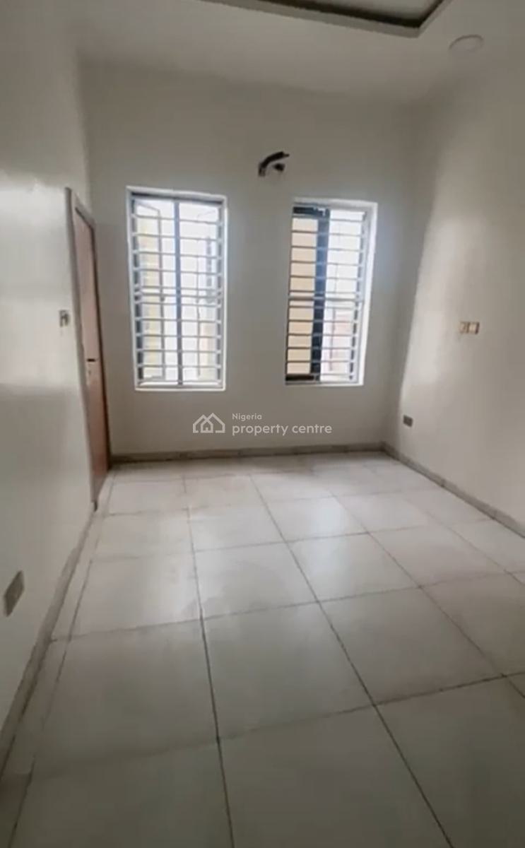 Standard Upstairs Bedroom Inside a Shared Apartment, Emcel Garden Estate Orchid Road, Lekki, Lagos, Self Contain (single Rooms) for Rent