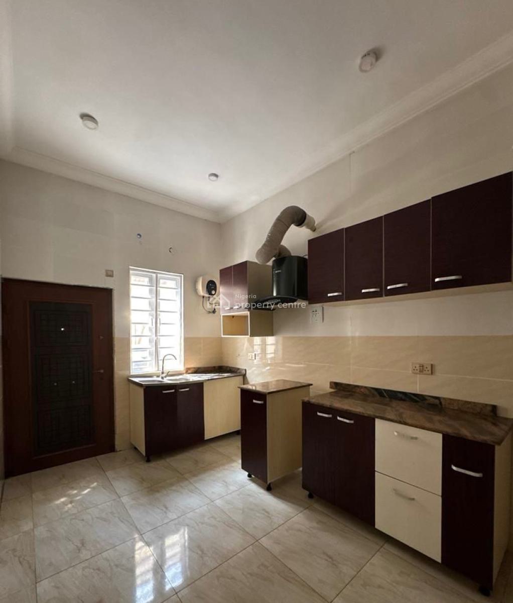 Self Serviced 4-bedroom Semi-detached Duplex with Bq, Ikota, Lekki, Lagos, Semi-detached Duplex for Rent