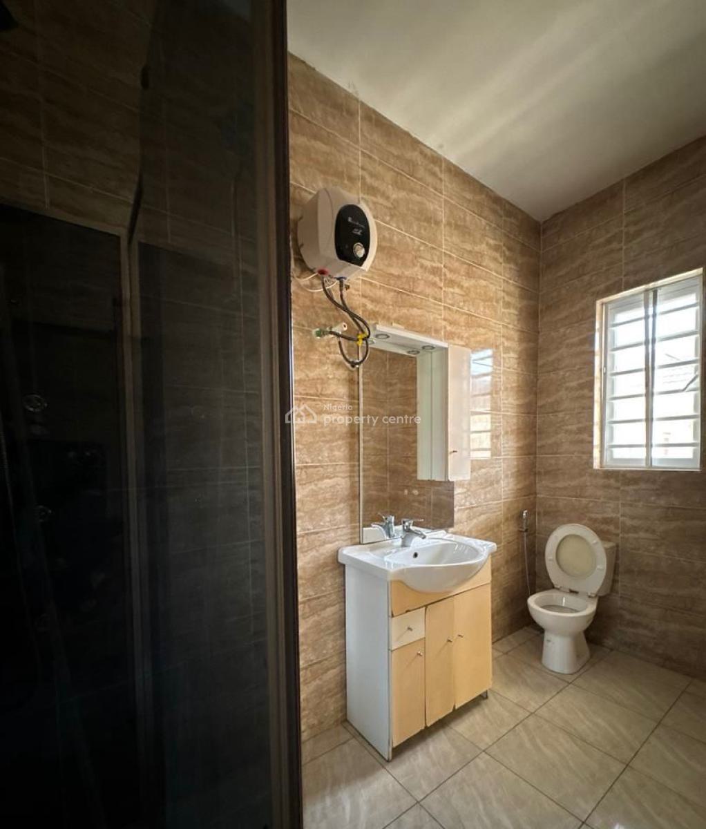 Self Serviced 4-bedroom Semi-detached Duplex with Bq, Ikota, Lekki, Lagos, Semi-detached Duplex for Rent