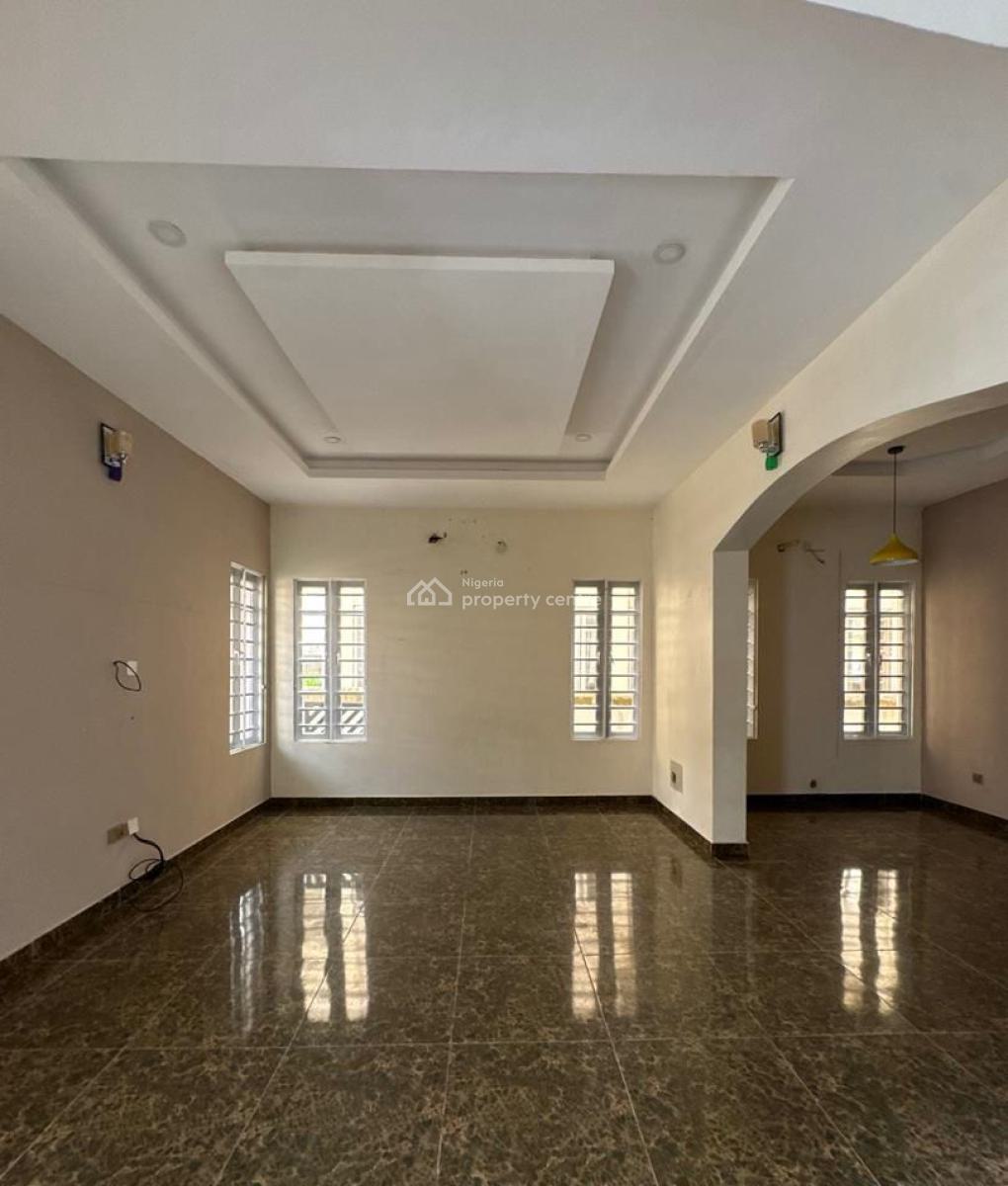 Self Serviced 4-bedroom Semi-detached Duplex with Bq, Ikota, Lekki, Lagos, Semi-detached Duplex for Rent