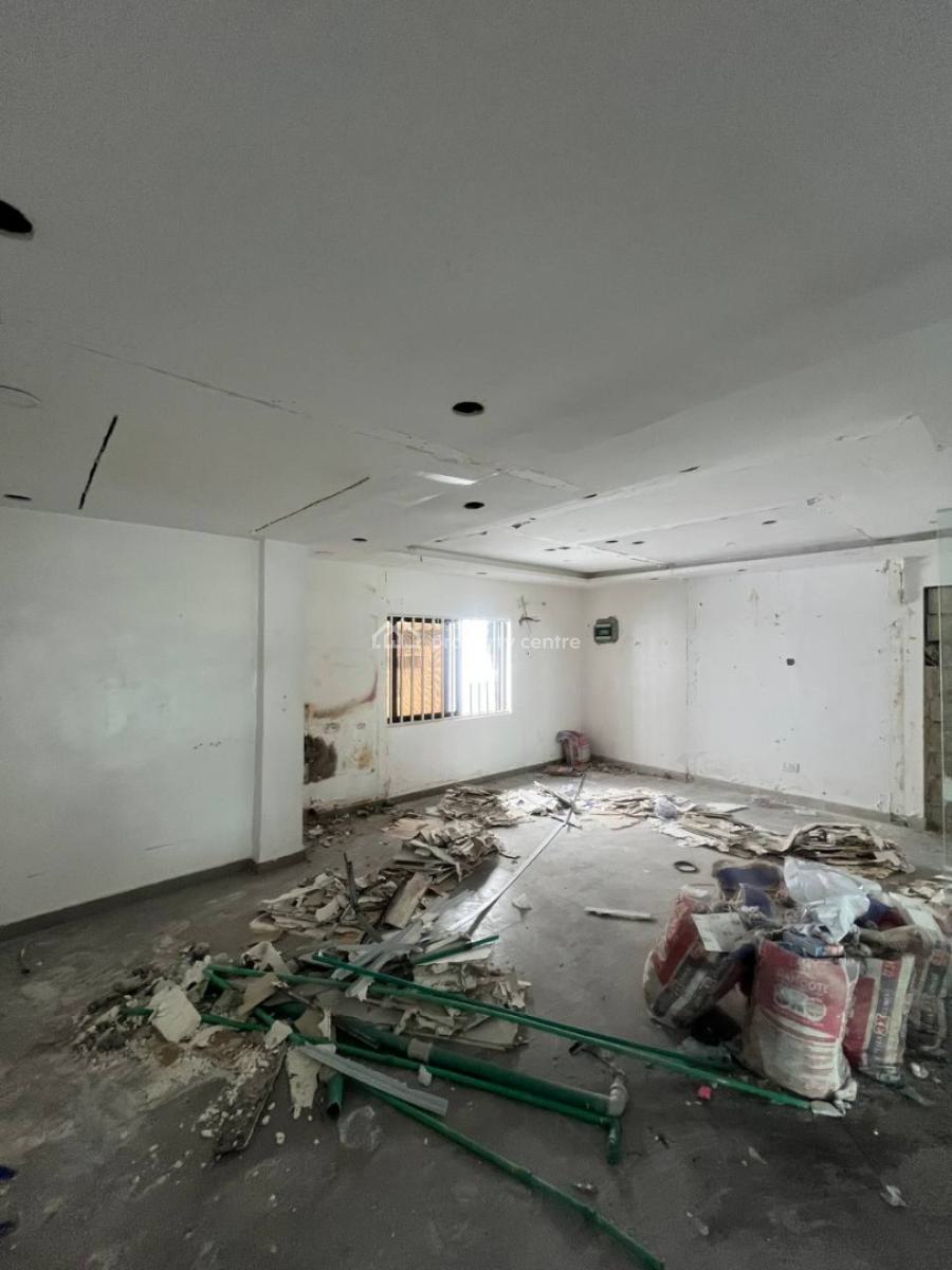 Commercial Space, Lekki Phase 1, Lekki, Lagos, Shop for Rent