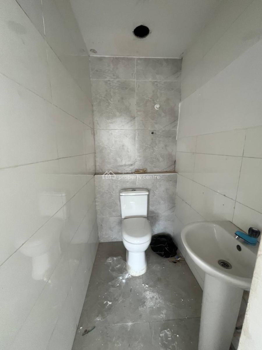 Commercial Space, Lekki Phase 1, Lekki, Lagos, Shop for Rent