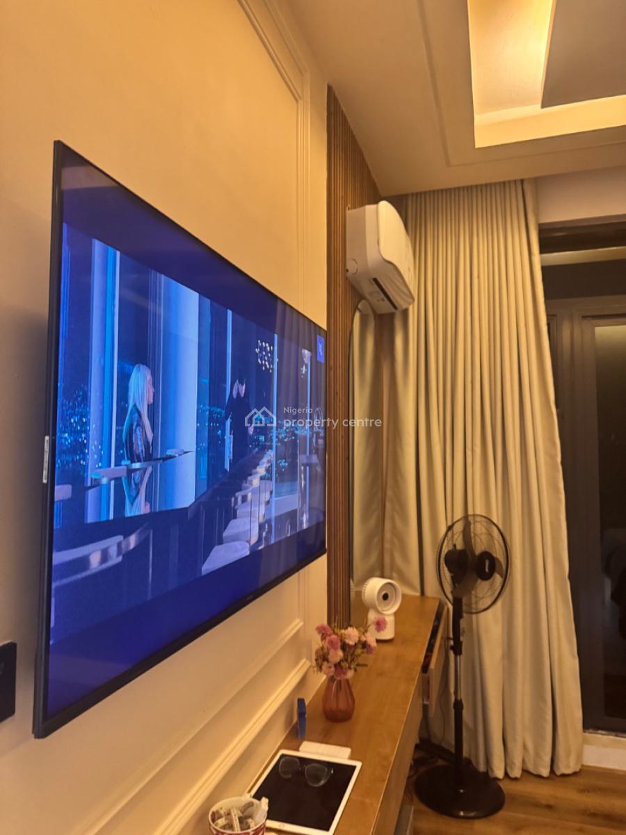 Luxury 1-bedroom Penthouse -- Fully Serviced & Move-in Ready, Adesegun Okunuga Street, Lekki, Lagos, Mini Flat (room and Parlour) for Sale