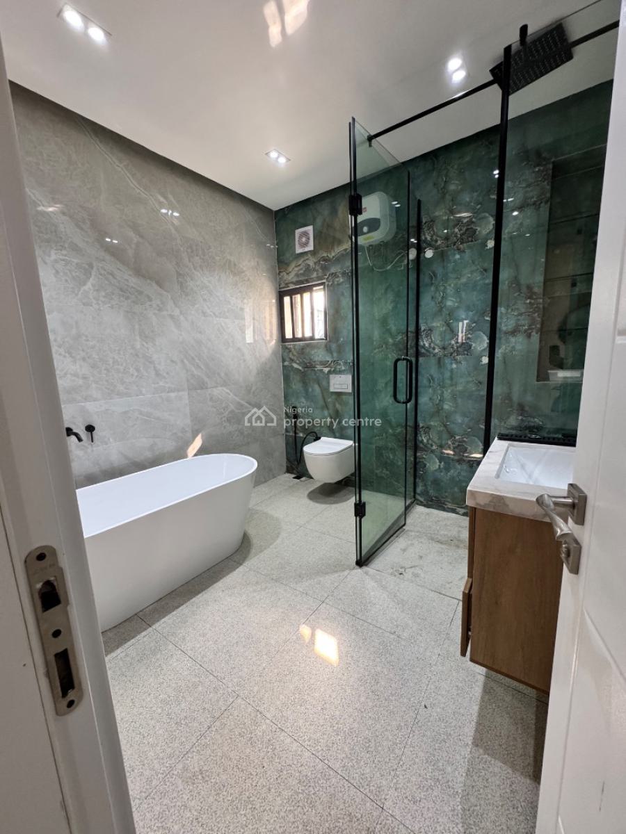 Luxury 1-bedroom Penthouse -- Fully Serviced & Move-in Ready, Adesegun Okunuga Street, Lekki, Lagos, Mini Flat (room and Parlour) for Sale