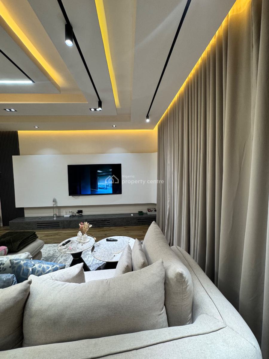 Luxury 1-bedroom Penthouse -- Fully Serviced & Move-in Ready, Adesegun Okunuga Street, Lekki, Lagos, Mini Flat (room and Parlour) for Sale