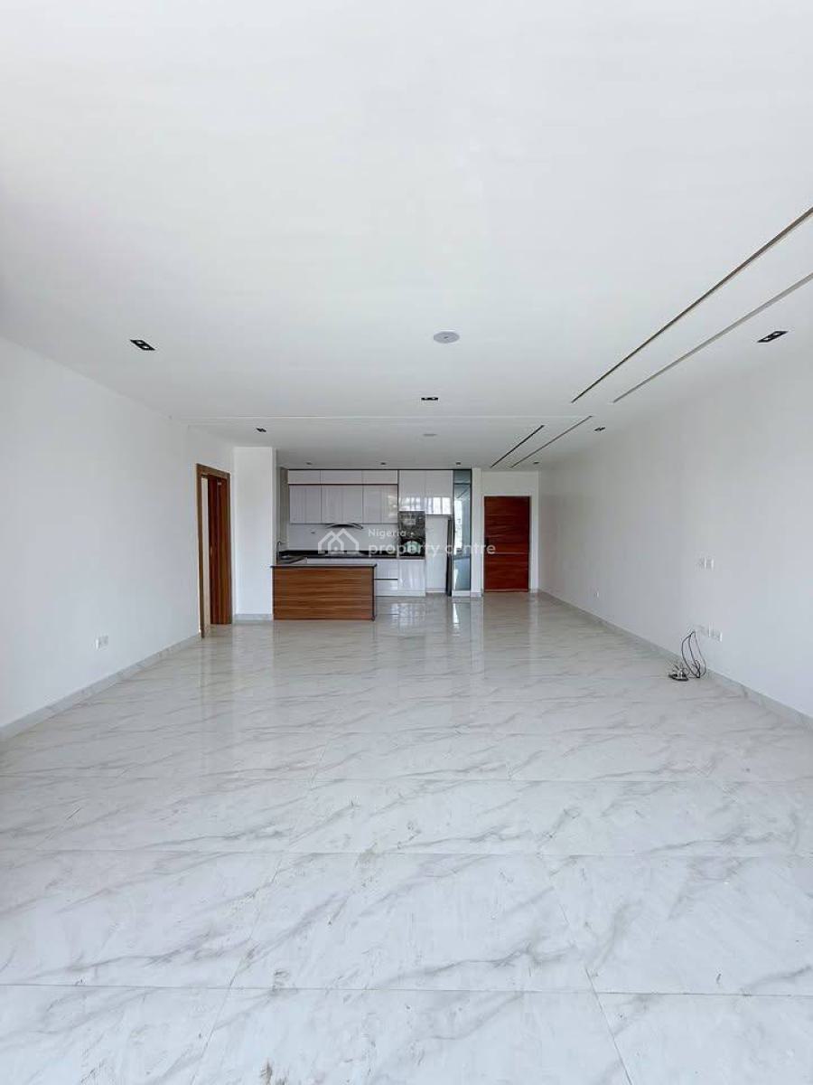 2 Bedroom Apartment, Good Deal in Oniru, Oniru, Victoria Island (vi), Lagos, Block of Flats for Sale