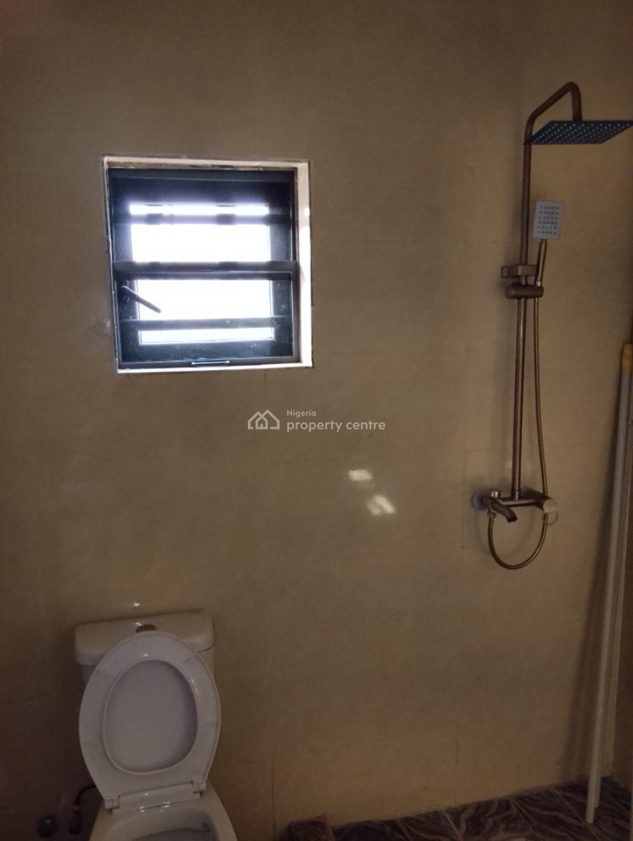 2 Bedrooms Flat, 2nd Avenue, Gwarinpa, Abuja, Flat / Apartment for Rent