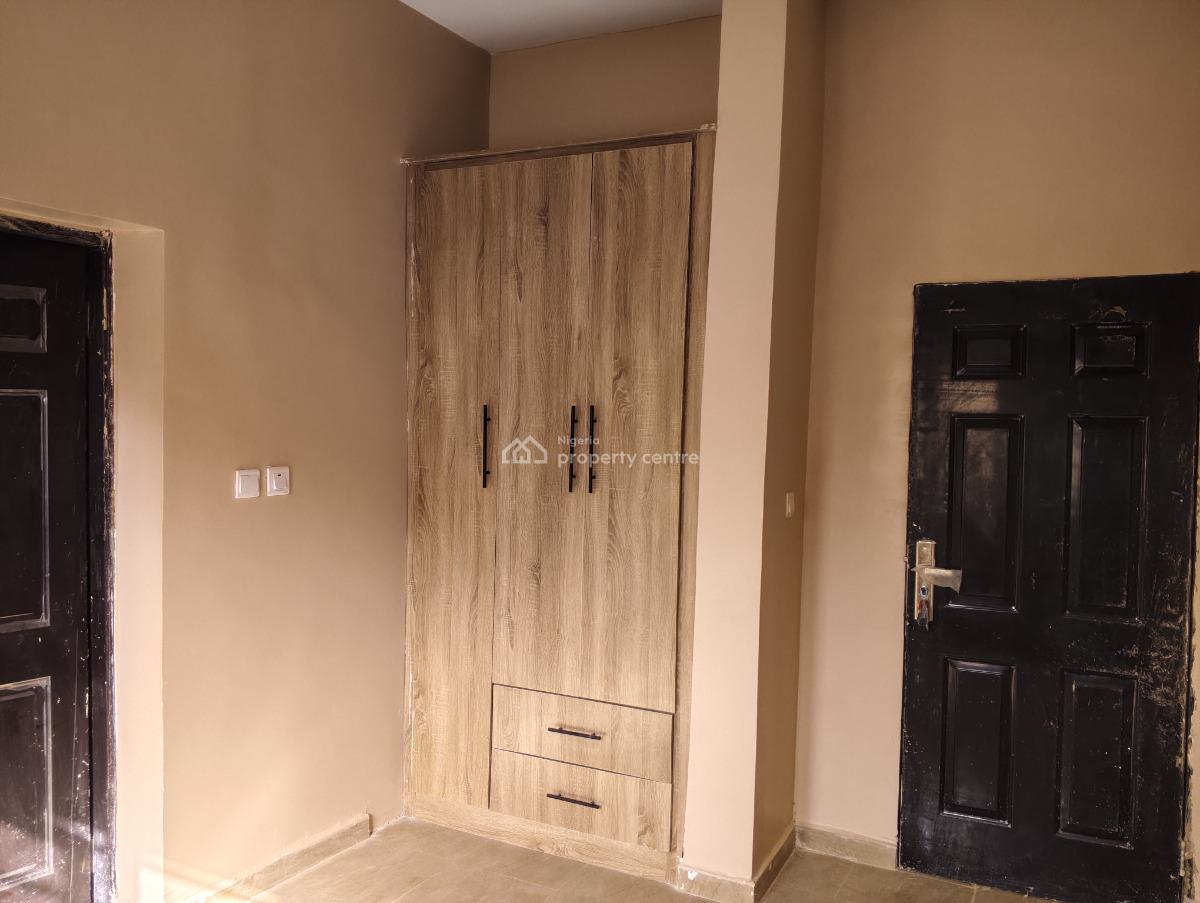 2 Bedrooms Flat, 2nd Avenue, Gwarinpa, Abuja, Flat / Apartment for Rent