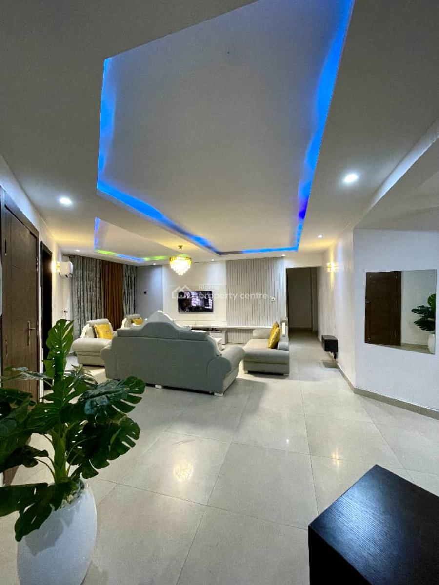 Spacious 3 Bedroom with Pool & Balcony, Off Oba Akinjobi, Ikeja Gra, Ikeja, Lagos, Flat / Apartment Short Let