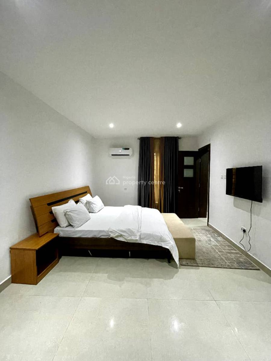 Spacious 3 Bedroom with Pool & Balcony, Off Oba Akinjobi, Ikeja Gra, Ikeja, Lagos, Flat / Apartment Short Let