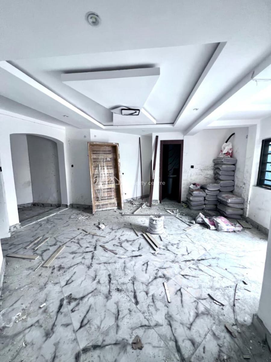 Luxury 3 Bedroom  Fully Serviced Duplex in a Secure Estate, Lekki Phase 1, Lekki, Lagos, Semi-detached Duplex for Rent