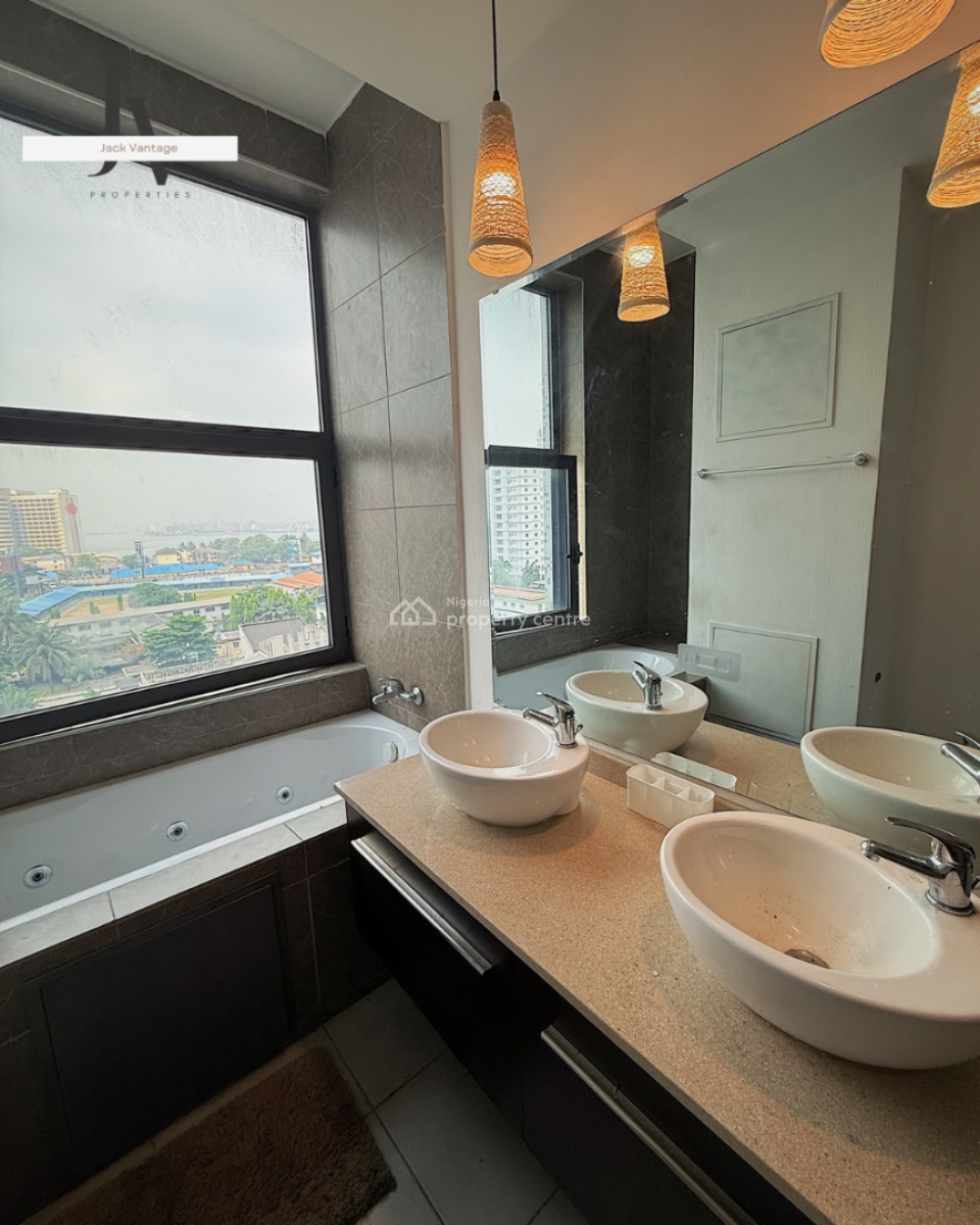 Luxury 3 Bedrooms Apartment  Water View & City View, Victoria Island (vi), Lagos, Flat / Apartment for Rent