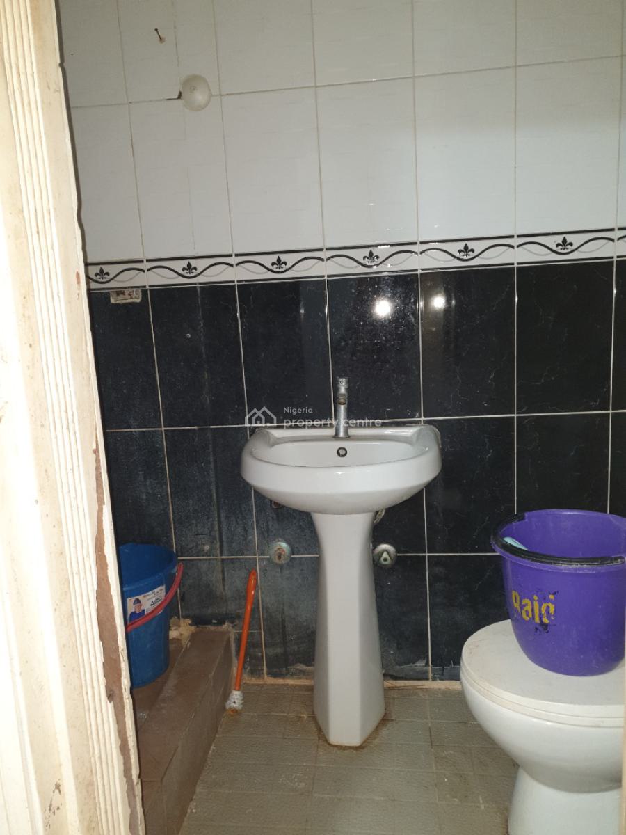 Spacious 3bedroom Flat, in a Secure Estate New Road Alpha Beach, Lekki, Lagos, Flat / Apartment for Rent