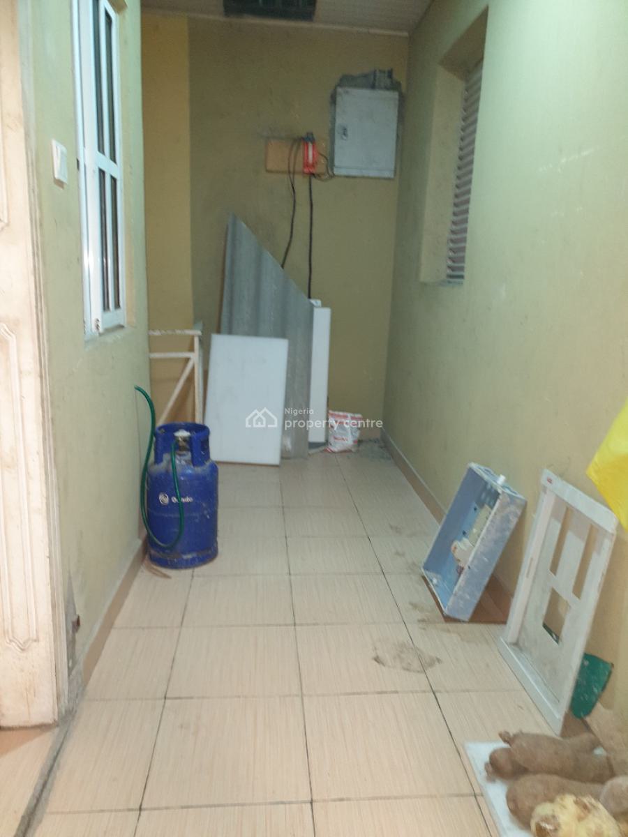 Spacious 3bedroom Flat, in a Secure Estate New Road Alpha Beach, Lekki, Lagos, Flat / Apartment for Rent