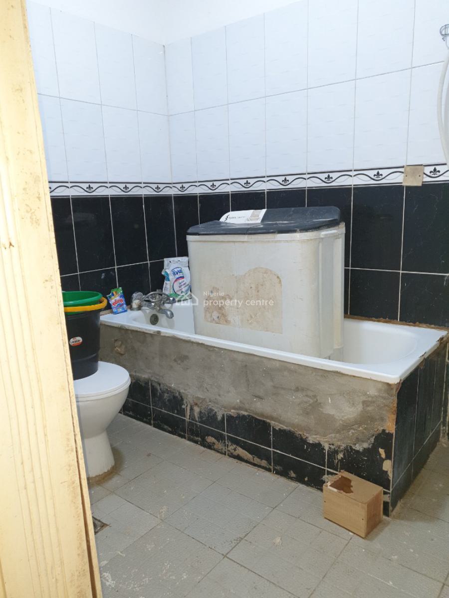 Spacious 3bedroom Flat, in a Secure Estate New Road Alpha Beach, Lekki, Lagos, Flat / Apartment for Rent