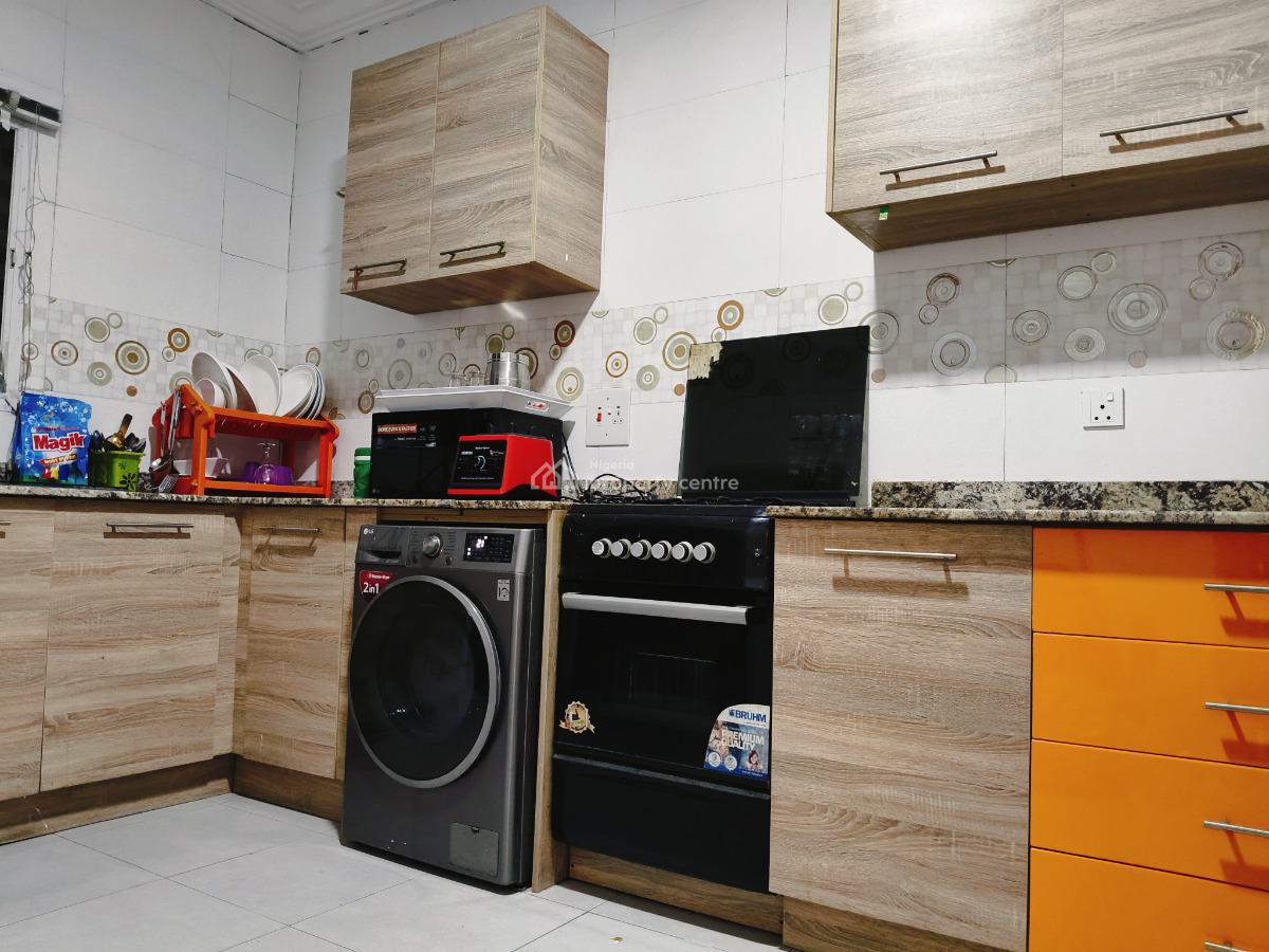 Mini Flat (room & Parlour) Apartment, Lekki Enclave Road Ikate Lekki, Ikate, Lekki, Lagos, Mini Flat (room and Parlour) Short Let